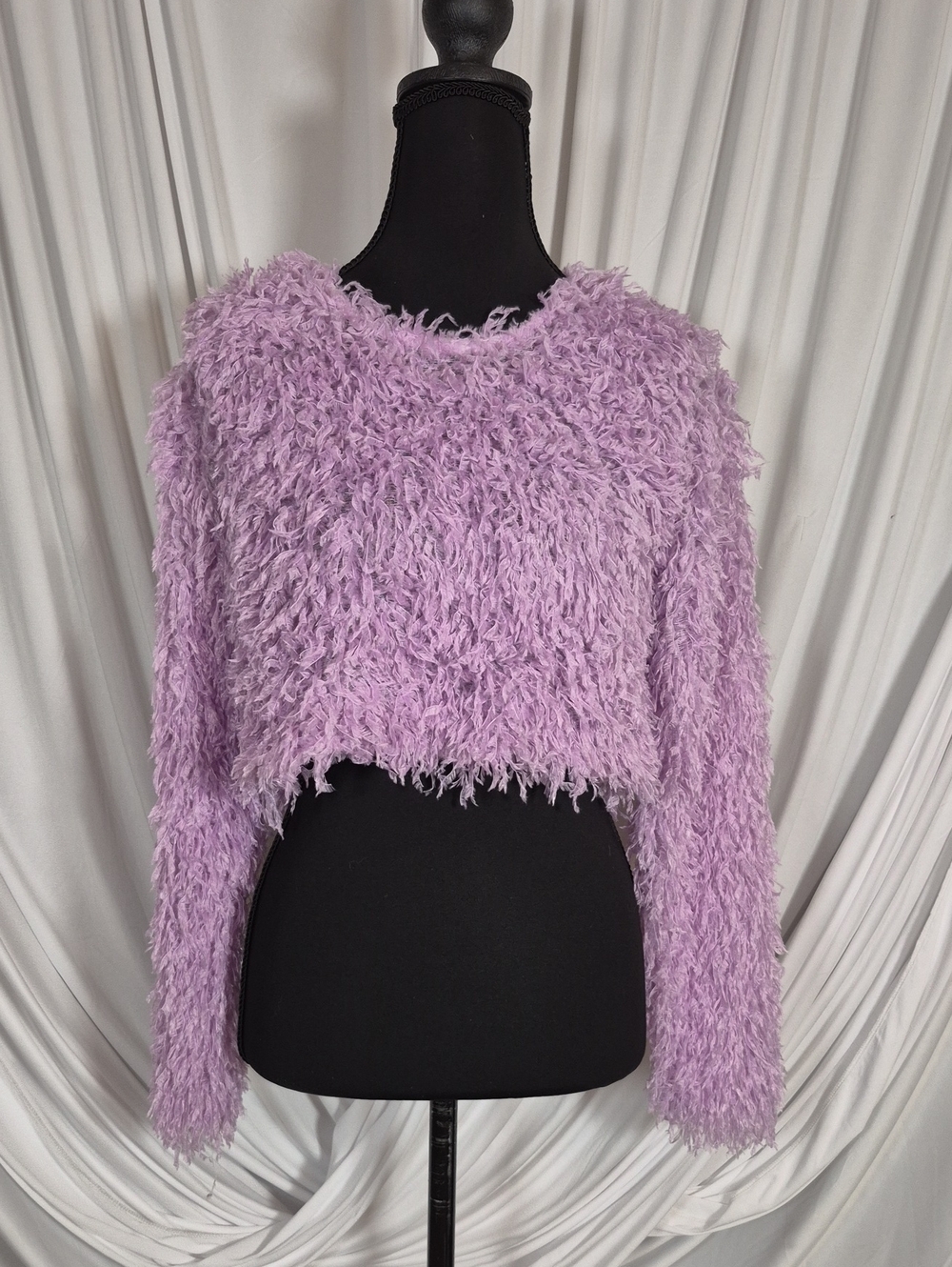 Zara Lavender Fuzzy Cropped Crew Neck Sweater (17" ptp)
